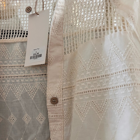 [New In] Top - Picture 5 of 5